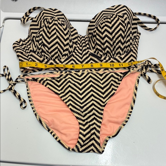 Xhilaration Other - Xhilaration Black and Tan Zigzag Bikini